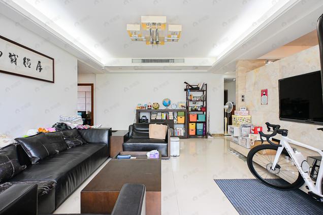 北京东南5室2厅元一温泉花园5室2厅 | 190㎡ | 东 南 | 元一温泉花园中楼层/共25层