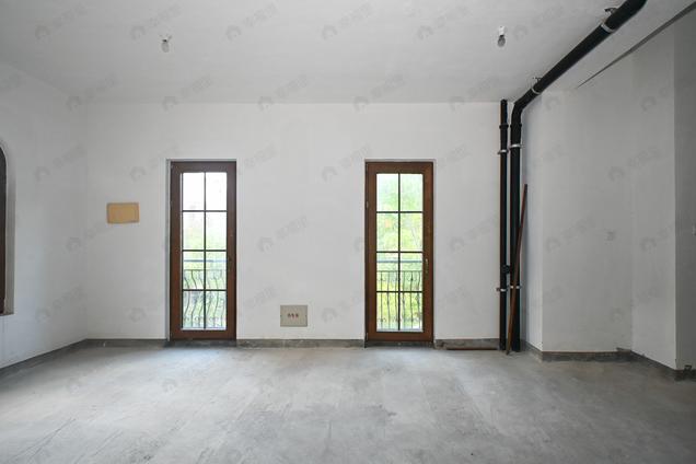 福州南北7室3厅金辉淮安国际住区1期7室3厅 | 412㎡ | 南 北 | 金辉淮安国际住区1期低楼层/共1层