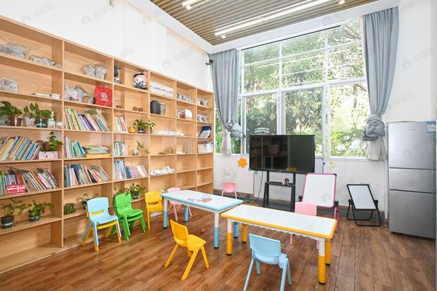 北京南6室3厅香江红海园1期6室3厅 | 169.94㎡ | 南 | 香江红海园1期低楼层/共9层