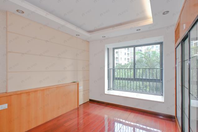 北京南北3室2厅融侨锦江花园D区3室2厅 | 135.65㎡ | 南 北 | 融侨锦江花园D区低楼层/共13层
