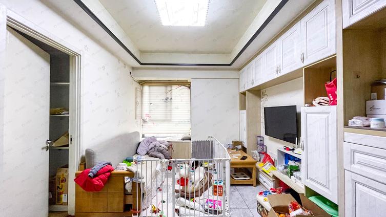 北京南2室2厅胪雷新城一区2室2厅 | 77㎡ | 南 | 胪雷新城一区高楼层/共24层