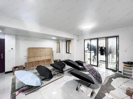 北京东南3室2厅红星苑3室2厅 | 129㎡ | 东 南 | 红星苑高楼层/共34层