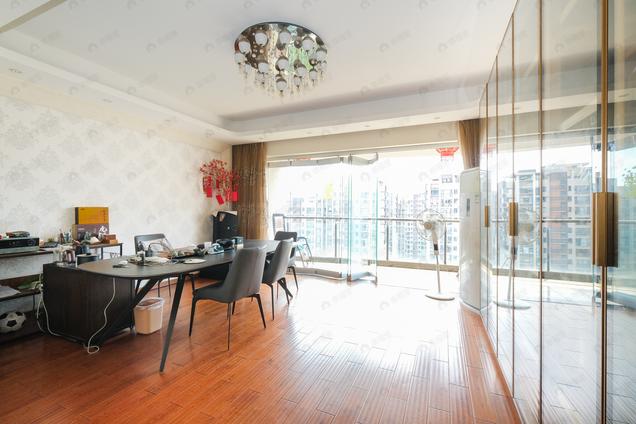 北京南北4室2厅海润尊品4室2厅 | 163.3㎡ | 南 北 | 海润尊品高楼层/共17层