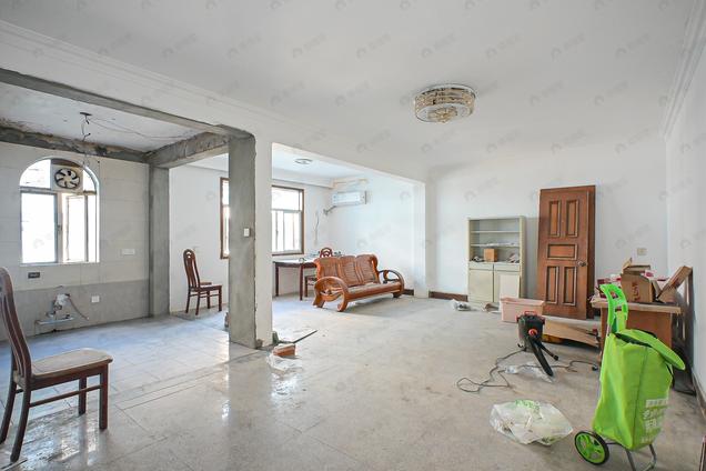 北京南北4室2厅东光花园4室2厅 | 132.89㎡ | 南 北 | 东光花园中楼层/共8层