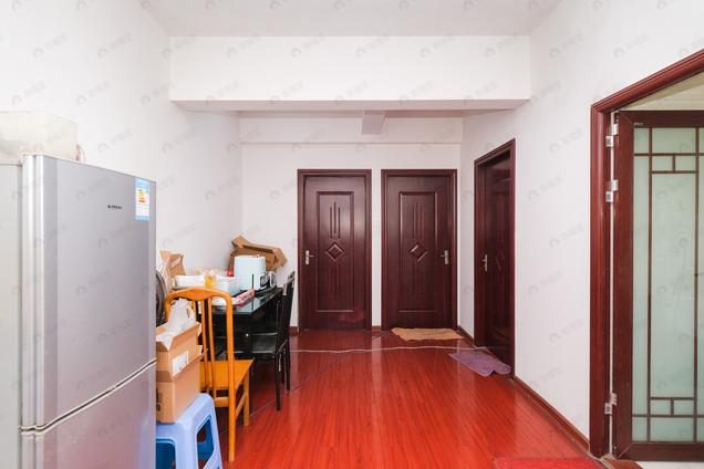 福州南北4室2厅金辉天鹅湾4室2厅 | 113.01㎡ | 南 北 | 金辉天鹅湾中楼层/共18层