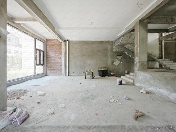 北京东南北6室3厅阳光理想城丹宁顿小镇6室3厅 | 312.21㎡ | 东 南北 | 阳光理想城丹宁顿小镇低楼层/共1层