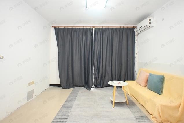 北京南1室2厅金山碧水三期冬馨苑1室2厅 | 54㎡ | 南 | 金山碧水三期冬馨苑低楼层/共6层