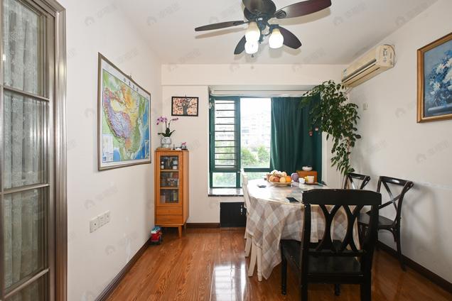 北京南西北5室2厅香江明珠5室2厅 | 165.67㎡ | 南 西北 | 香江明珠高楼层/共5层