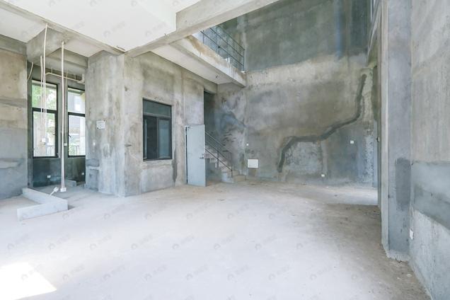 北京南北6室3厅正荣润园6室3厅 | 188.88㎡ | 南 北 | 正荣润园低楼层/共1层