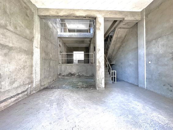 北京南北4室2厅碧水琴湾(二期)4室2厅 | 266.78㎡ | 南 北 | 碧水琴湾(二期)低楼层/共1层