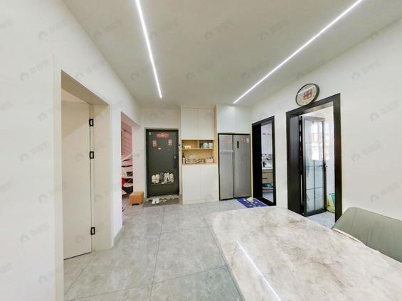 北京江南春城1室2厅58平高楼层/共6层