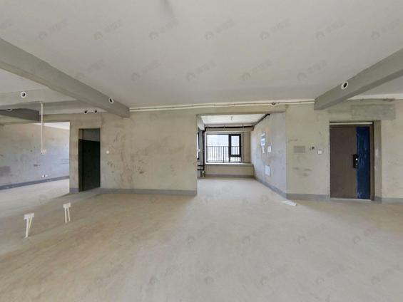 北京中江新城一区4室2厅152平低楼层/共17层