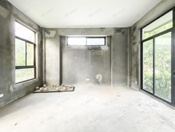 北京东南4室2厅融汇山水B区4室2厅 | 260.03㎡ | 东 南 | 融汇山水B区低楼层/共1层