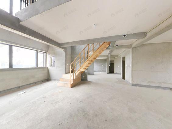 北京中江新城一区4室2厅180平高楼层/共17层