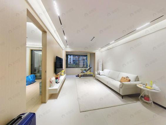 北京伟星天境3室2厅112平低楼层/共11层