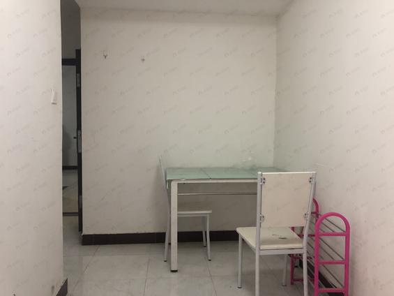 福州东南4室2厅融侨锦江悦府南区B区4室2厅 | 137.7㎡ | 东 南 | 融侨锦江悦府南区B区中楼层/共35层