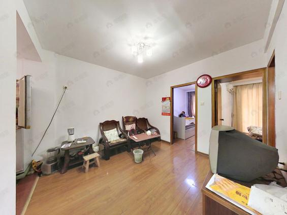 北京南北3室1厅锦绣闽江港头新居3室1厅 | 62.24㎡ | 南 北 | 锦绣闽江港头新居低楼层/共6层