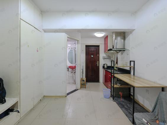 北京南1室1厅鸿达大厦1室1厅 | 29.99㎡ | 南 | 鸿达大厦高楼层/共21层