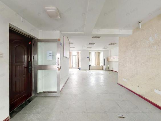 北京东南6室2厅财富主场6室2厅 | 192.87㎡ | 东 南 | 财富主场高楼层/共19层