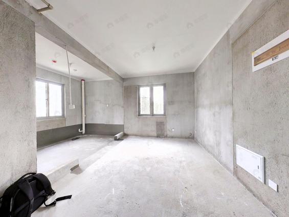 北京东南北4室2厅阳光五一花园A区4室2厅 | 135㎡ | 东 南北 | 阳光五一花园A区中楼层/共23层