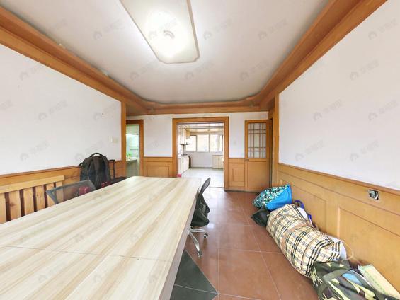 北京五一小区3室2厅98平高楼层/共6层